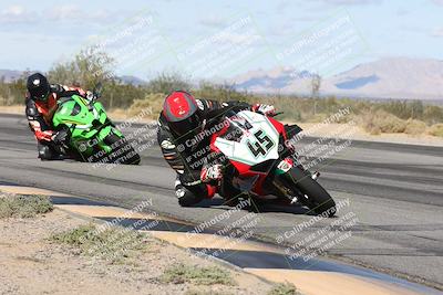 media/Nov-16-2025-Race Pace (Sun) [[8c5fa54630]]/Verified Riders/4-Turn 3 Inside (1050am)/